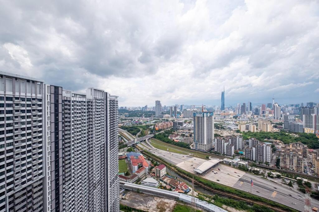 Bea Bea's Kidz Dreamland Mini Horse 4br 11pax Mrt Apartment